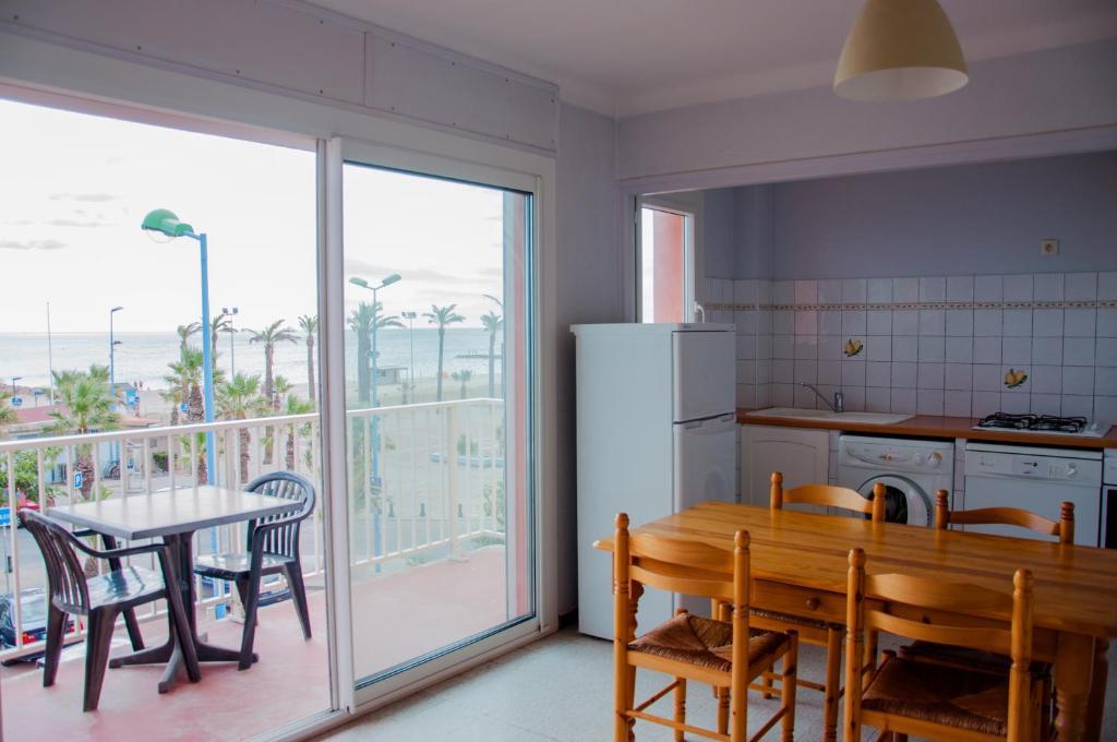 Mar I Sol Logis Hotel Saint-Cyprien  Room photo
